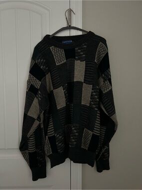 Jantzen Black & Gray Patchwork Crewneck Sweater